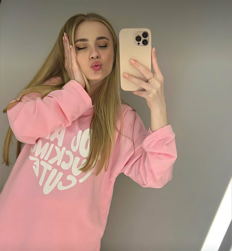 blonde yoga onlyfans exclusive galleries