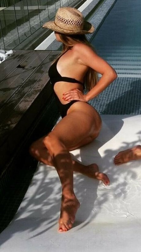 Ella Anastasiou perfect star photo