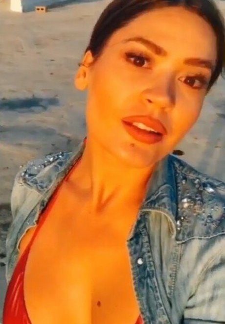 gay onlyfans erotic images