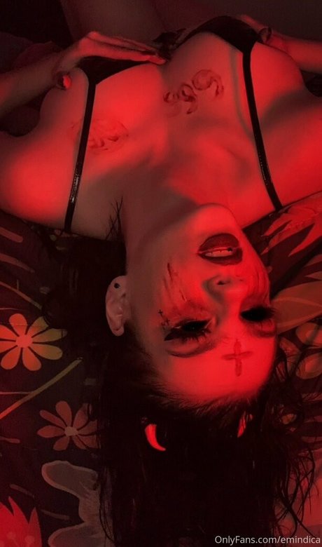 emindica model pretty image