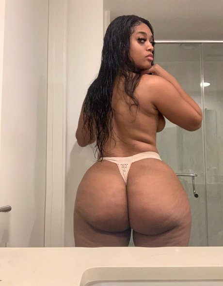 nynyirene1 naked star photo