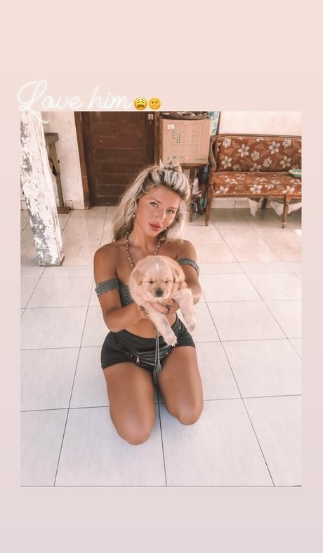 Hafiia Mira actress image