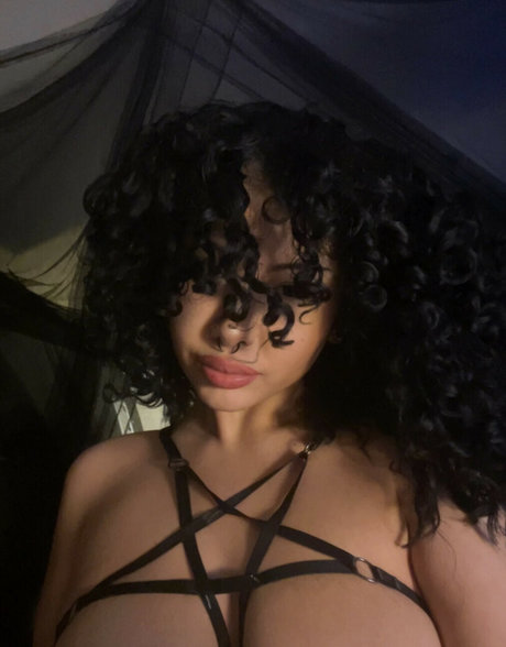 ohthasmat model hot pics