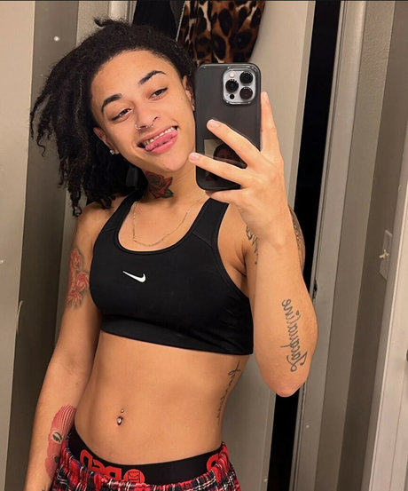 Treasure Osiria free actress pic