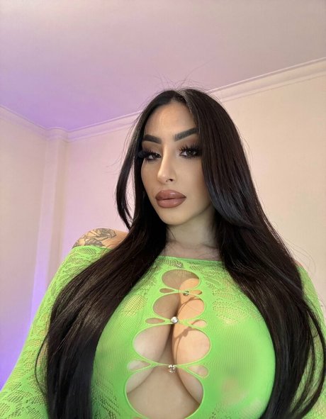 inescatarina nude pornstar images