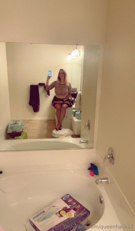 queenhails22 nice actress pics