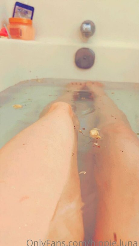 hippie luna pornstar perfect image