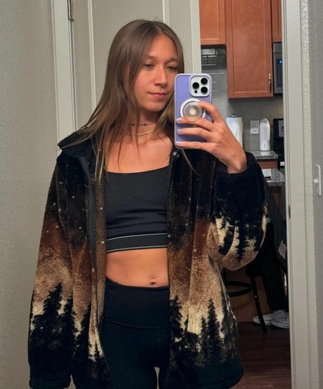 Nikita Crump pretty pornstar image