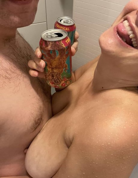 Mollie Peachy Melons sex pornstar archive