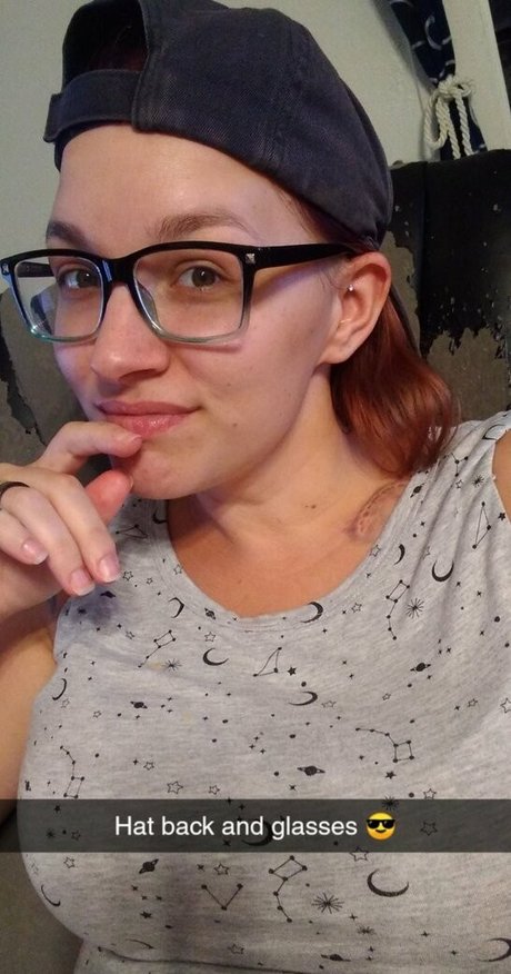 Feline Anchor pornographic actress photo