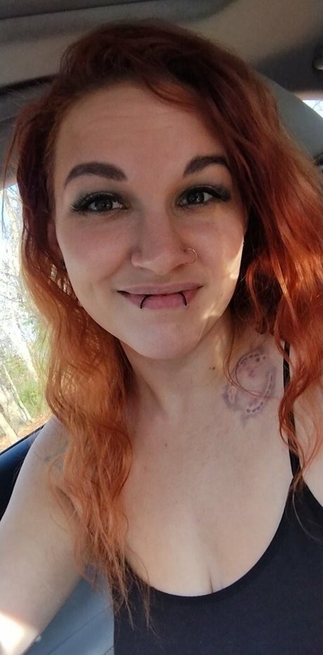 Feline Anchor adult actress img