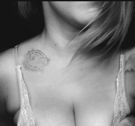 Feline Anchor pornstar nice pic