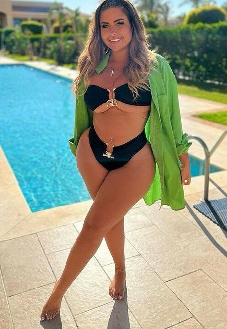 Hannah Olivia naked star archive