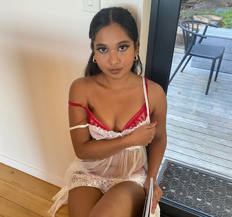 Miaz1234 nudes model pictures