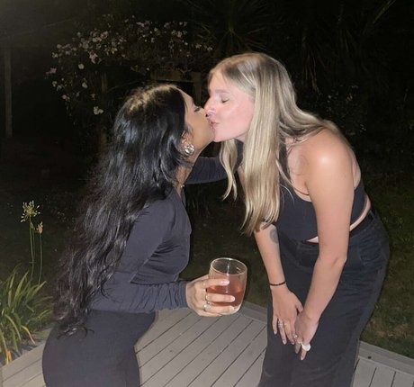 Miaz1234 naked actress photos