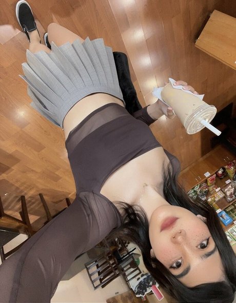 Sanagi Yuzu pretty pornstar photo