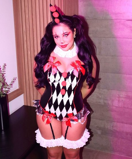 Cinthia Cruz sexy pornstar img