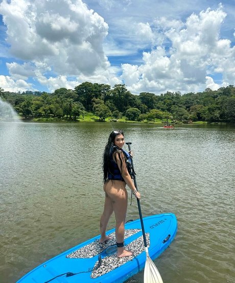 Cinthia Cruz hot model picture