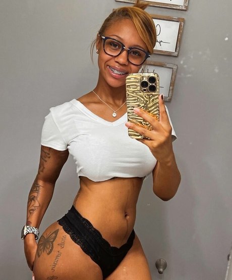 Yuno Zaza star high quality images