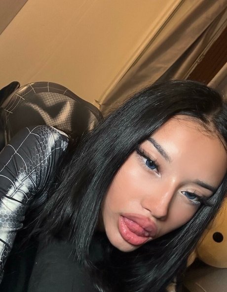 Naribnb sexy pornstar photo