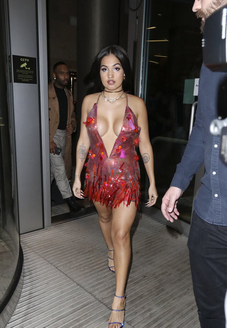 Mabel McVey model sex gallery