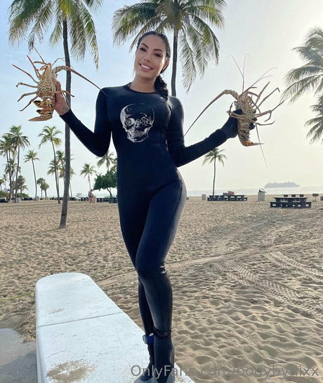 sweetnspicy1xxx star high quality photo