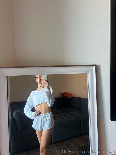 kylienelson model sexy pic
