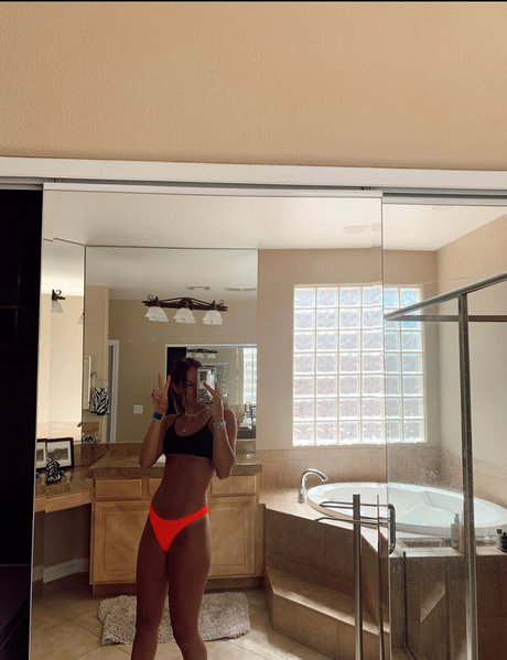 kylienelson exclusive actress photo