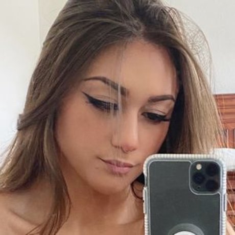 _niki 13 Profile pic