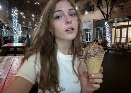 Nefffss naked pornstar archive