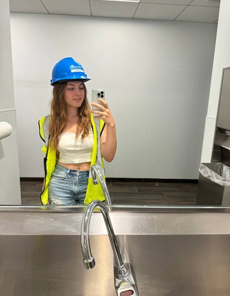 Nefffss porn model photos