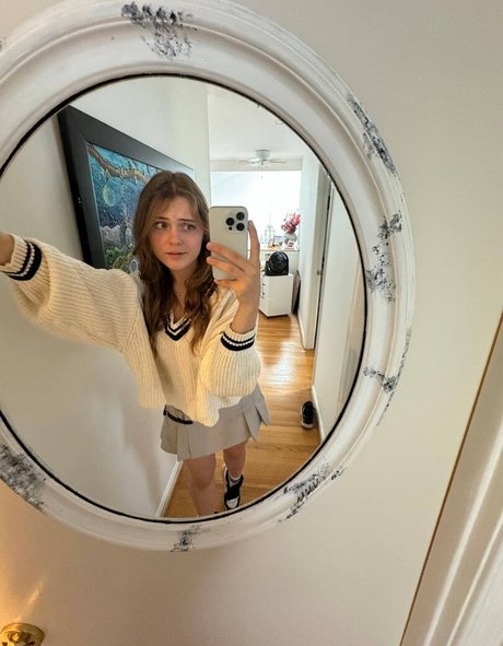 Nefffss hot model image