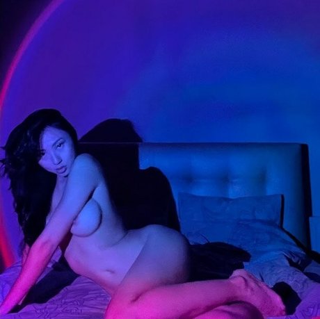 lily69 erotic model archive