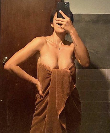 Miss Zuzie free star photo