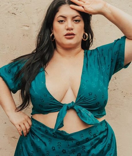 Ailin Heredia model naked photos