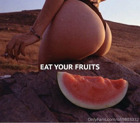 Sara Mariam pornstar nude images