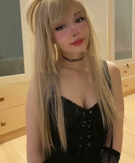 Smolnami star nude pictures