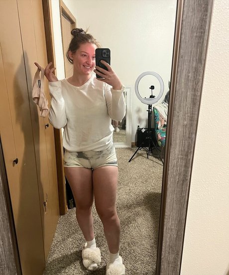 stepmom onlyfans free naked images