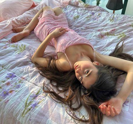 Mikaela Astel model images