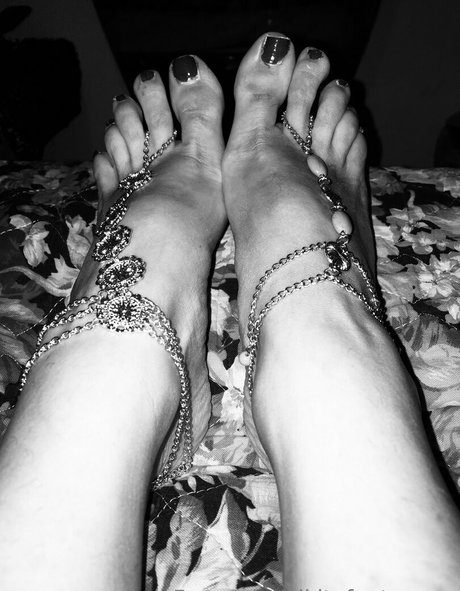 nikitafootqueen Quick model image