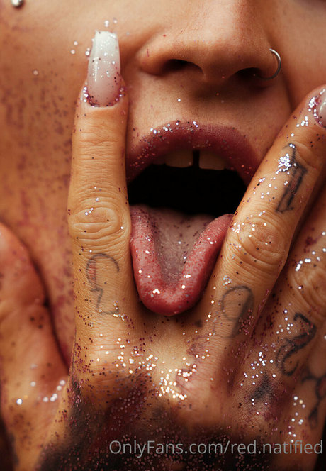 red natified model naked archive