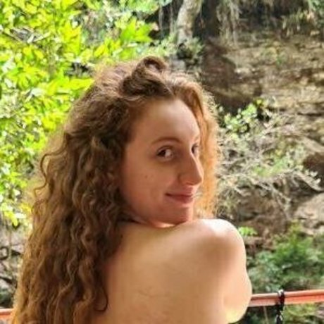 laviniatiburski nice actress photos