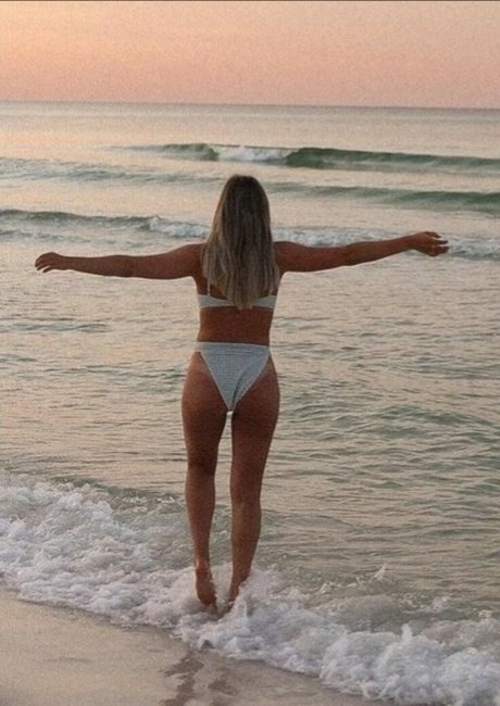 Maddie Perry star hot image