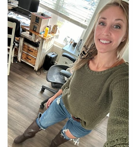 Becca Digirolamo star perfect photo