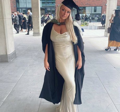 Lucy Cartlidge star beautiful pic