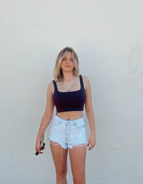 Carsen R naked pornstar photos