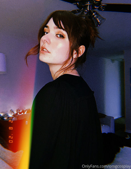 Mags IRL sexy star photo