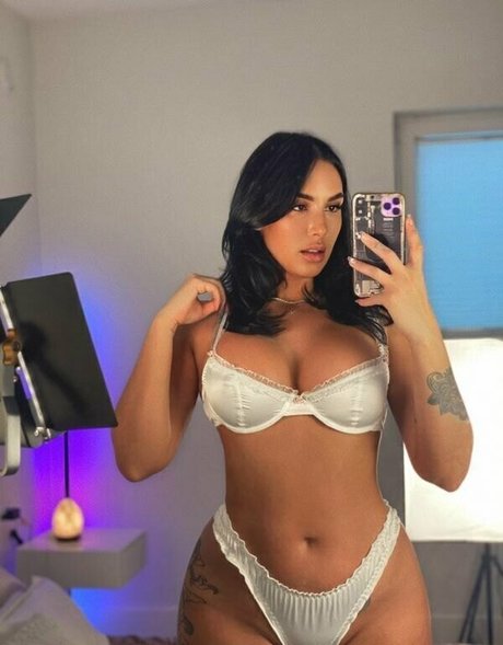 jameelahh naked model archive