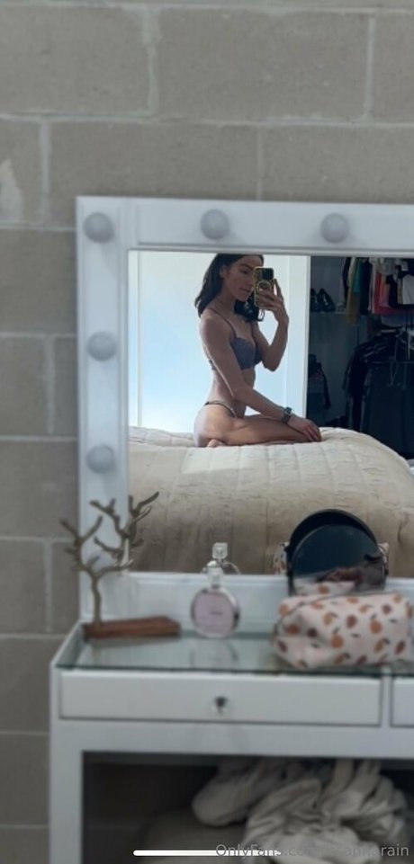 itsannarain star erotic images