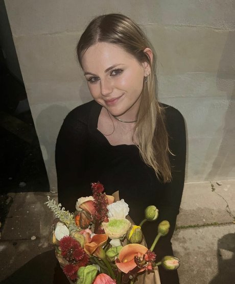 Emspensiveemily porn star gallery